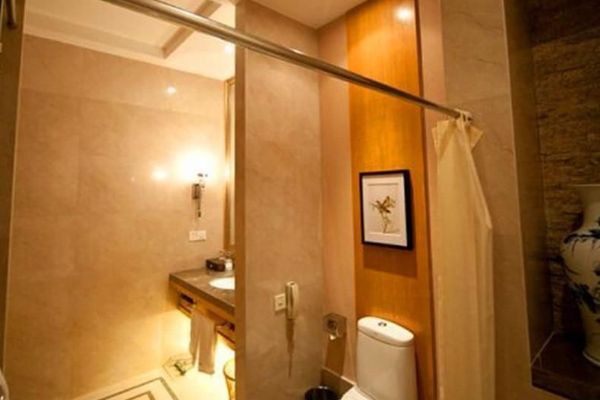Feicheng Blossom Hotel (Taian)